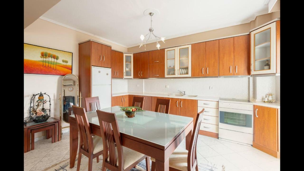Third Floor Lux Apartment With Nice View テッサロニキ エクステリア 写真