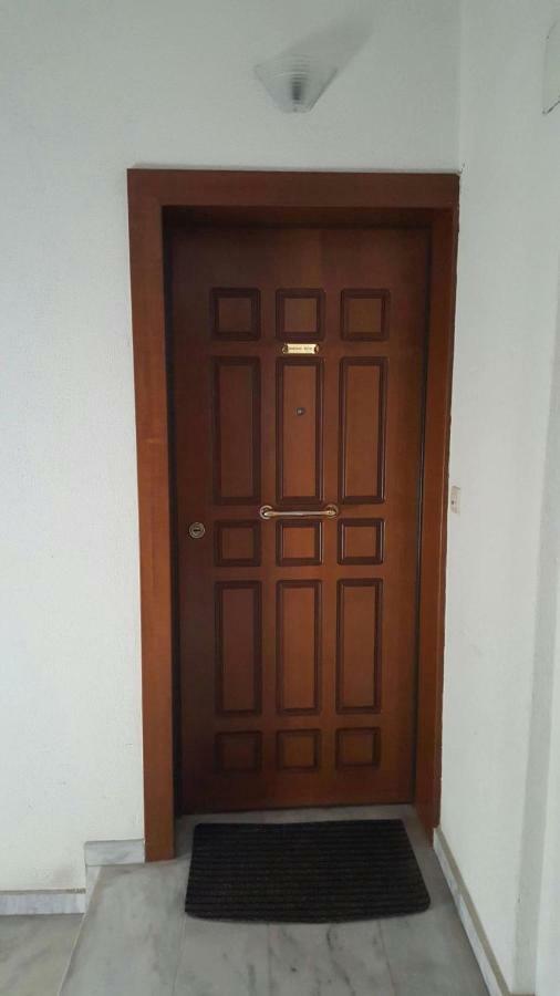Third Floor Lux Apartment With Nice View テッサロニキ エクステリア 写真