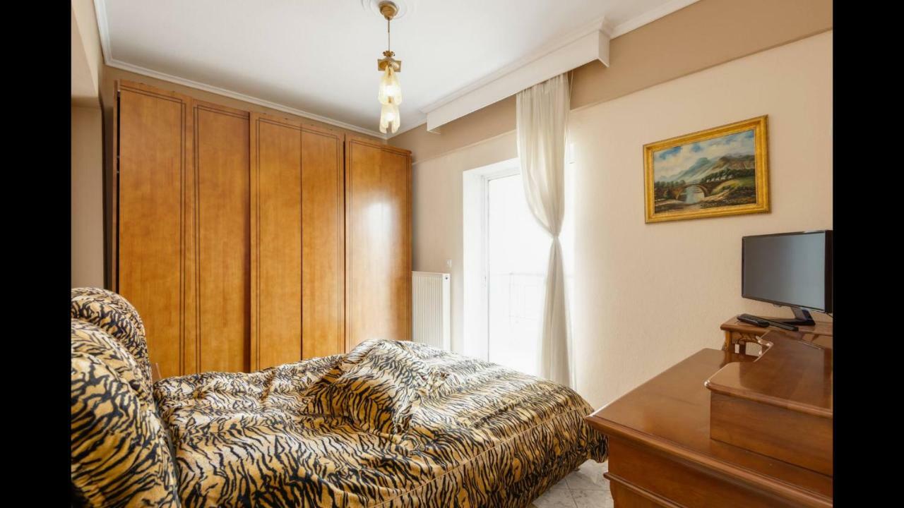 Third Floor Lux Apartment With Nice View テッサロニキ エクステリア 写真